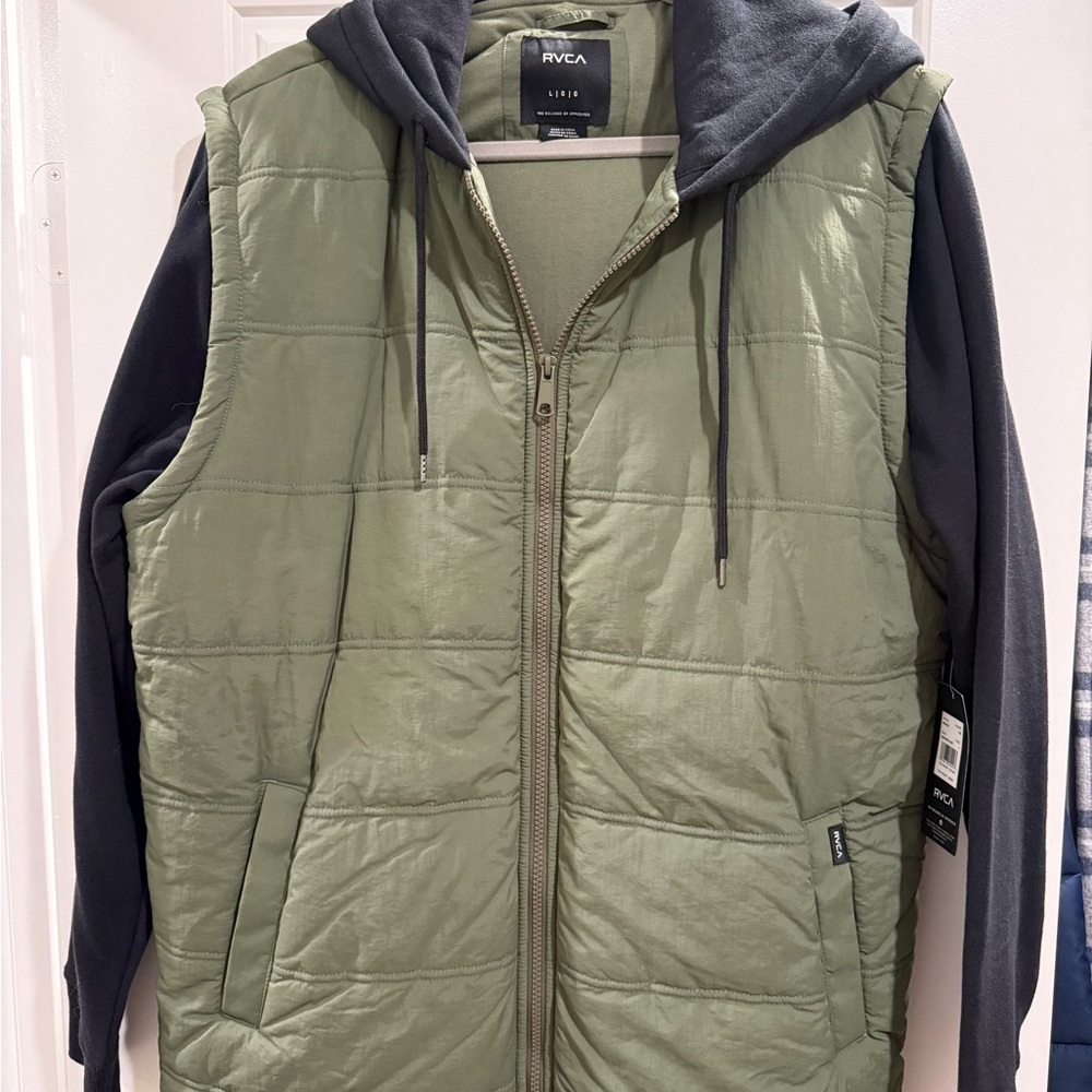 RVCA Men's ‘Logan’ Green Puffer Jacket